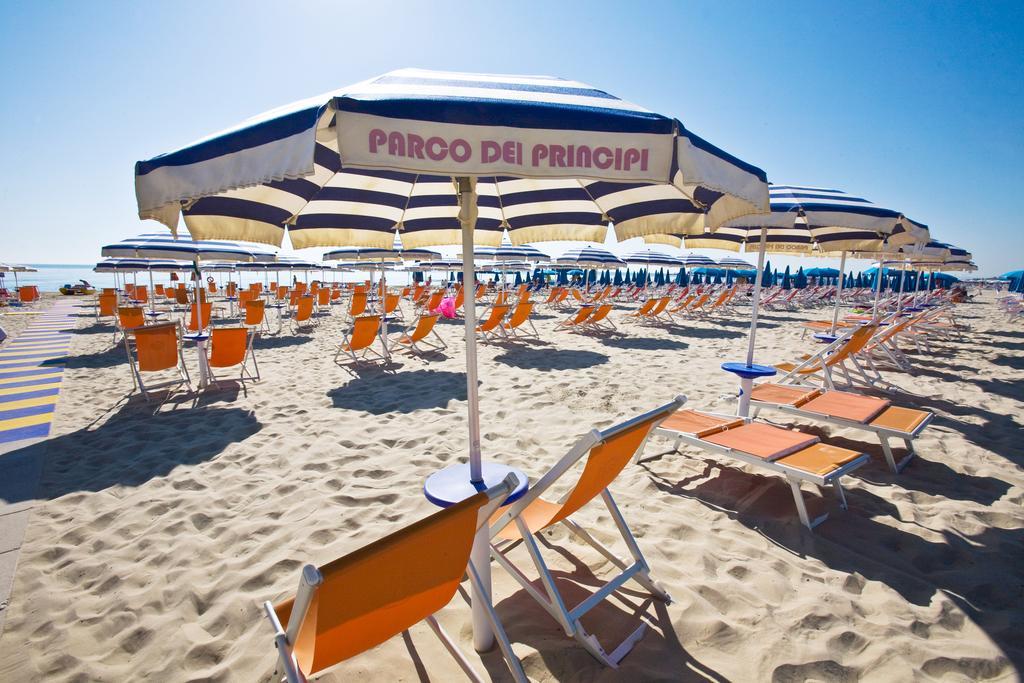 Hotel Parco Dei Principi Giulianova Exteriör bild