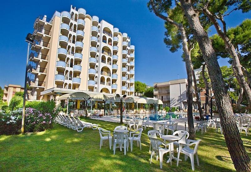 Hotel Parco Dei Principi Giulianova Exteriör bild